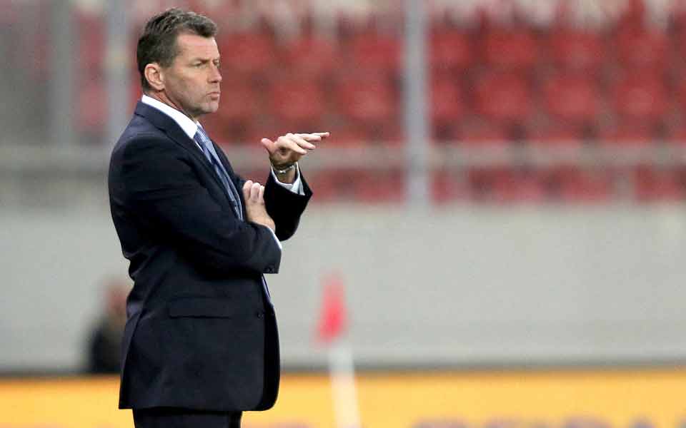 Winning debut for Skibbe on Greece bench