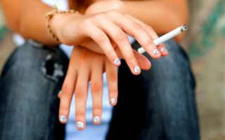 Survey: Greeks are heaviest smokers in European Union