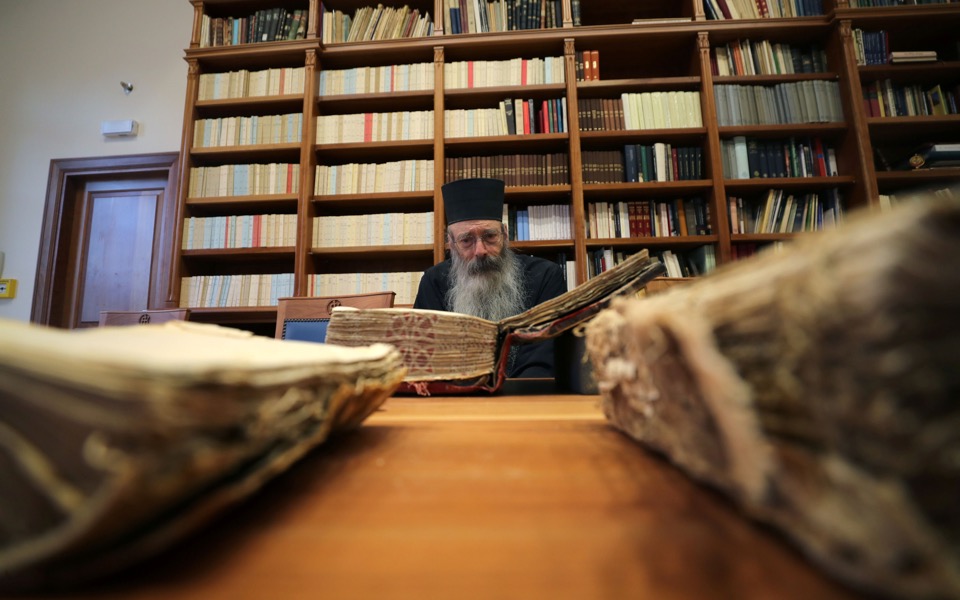 Greek team digitizing ancient Christian manuscripts at Sinai monastery