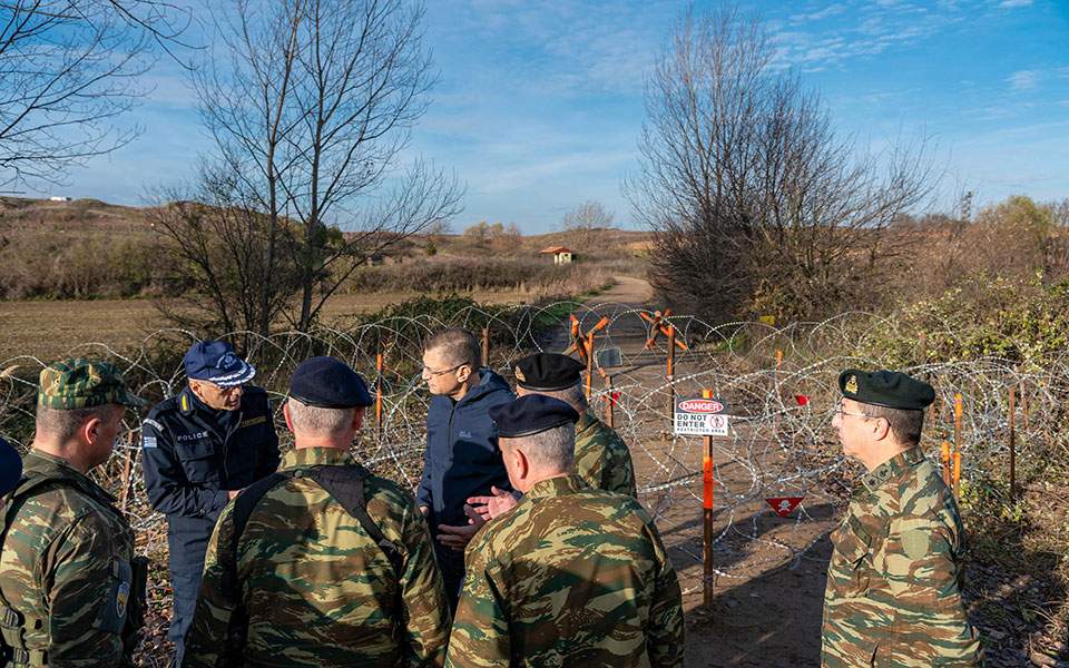 Official tours border area, checks on migrant control measures