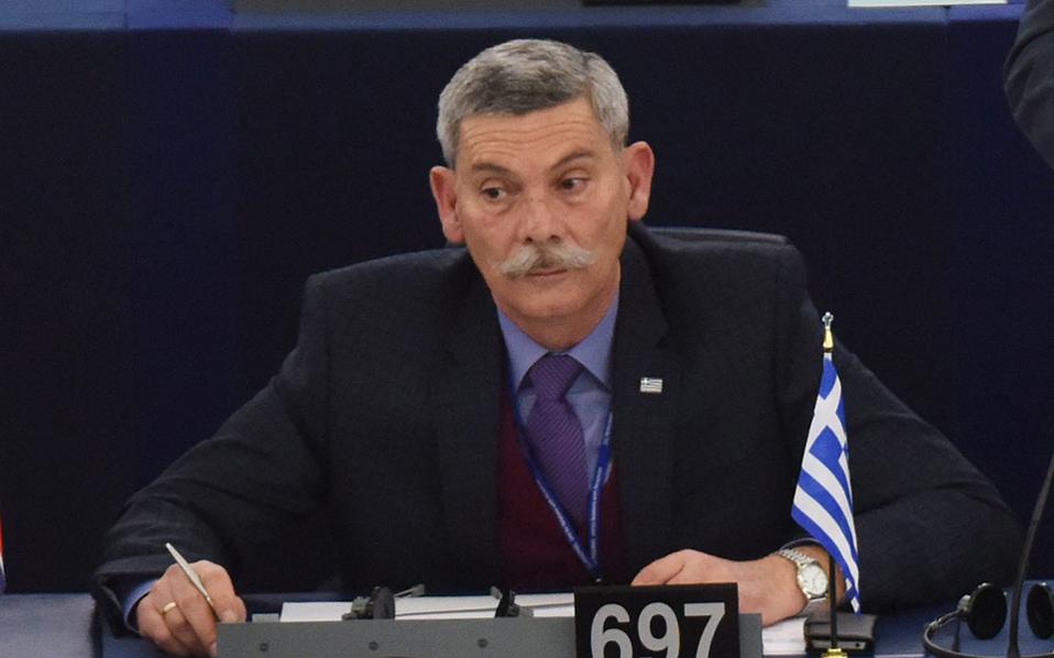 Golden Dawn MEP booted out for racist rant