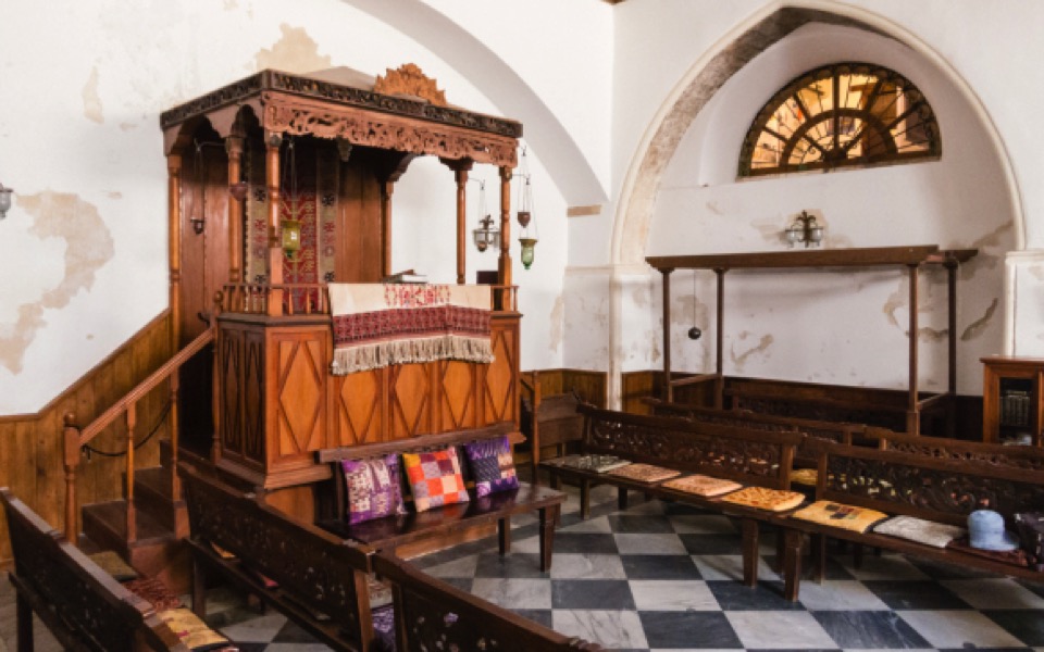 Champion of Crete synagogue restoration dies, 85