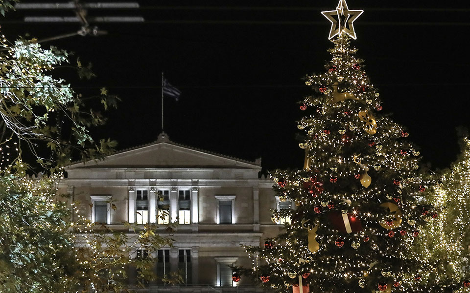 Government publishes rules for holiday gatherings, churches