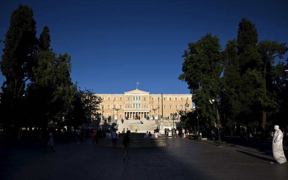 Greek pension reform sparks strike as heat turned up on Tsipras