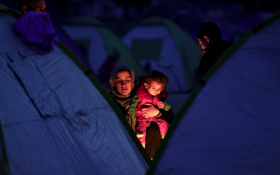 Party leaders to meet before Brussels talks; refugee numbers pass 30,000