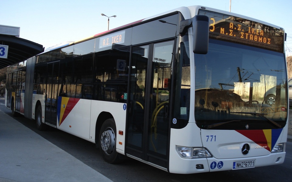 Thessaloniki bus workers say they’ll go ahead with strike Monday