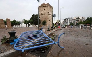 Thessaloniki authorities deal with fallout of floods, water quality problems