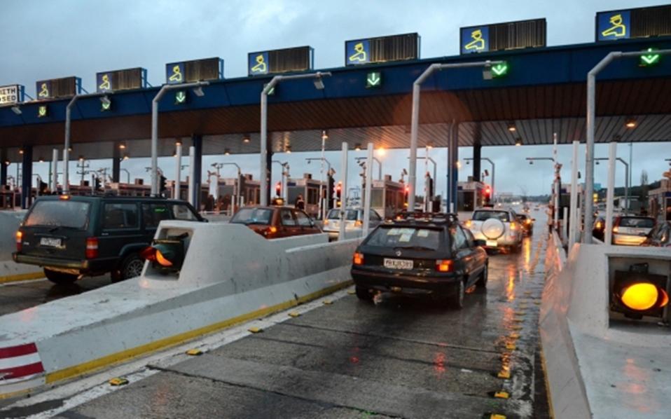 Eleven cleared of toll protest charges