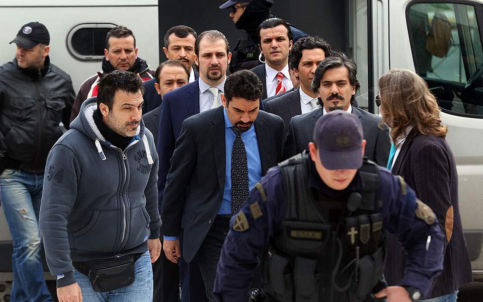 Court rejects third extradition appeal by Ankara for Turkish servicemen