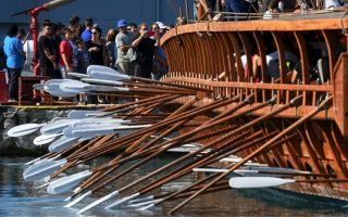 Modern-day visitors turn oarsmen on trireme replica
