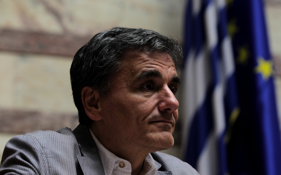 Greek minister sees ESM solution for central bank bonds