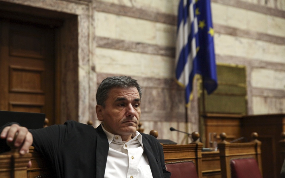 Tension in SYRIZA grows ahead of vote on measures