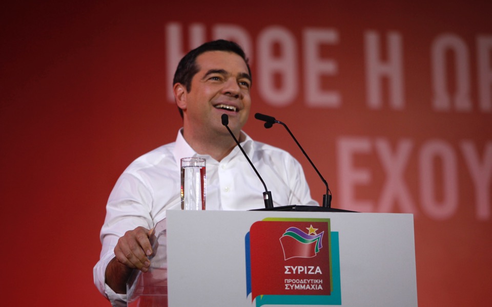 Tsipras says constitutional revision reflects will for reforms