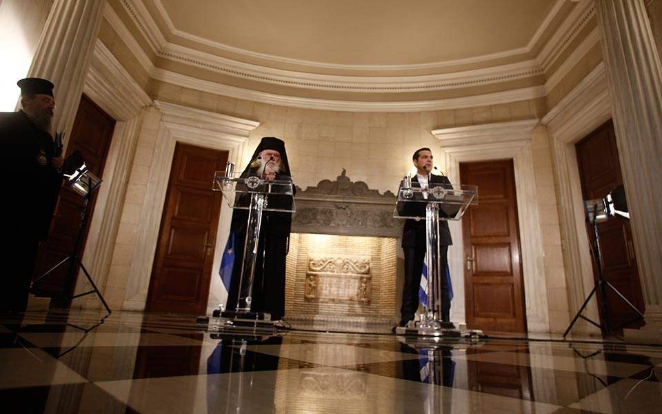 Ieronymos accepts ‘religious neutrality’ in exchange for clergymen’s wages