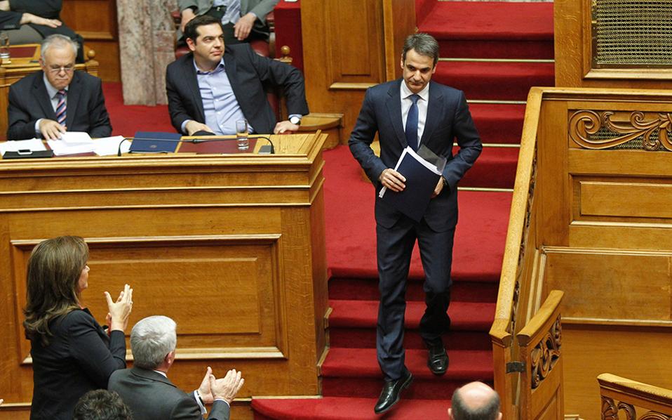 Tsipras, Mitsotakis to spar in corruption debate in Parliament
