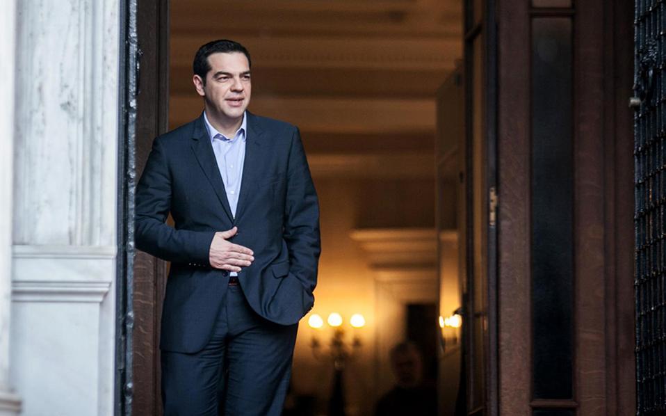 Tsipras congratulates Trump over the phone