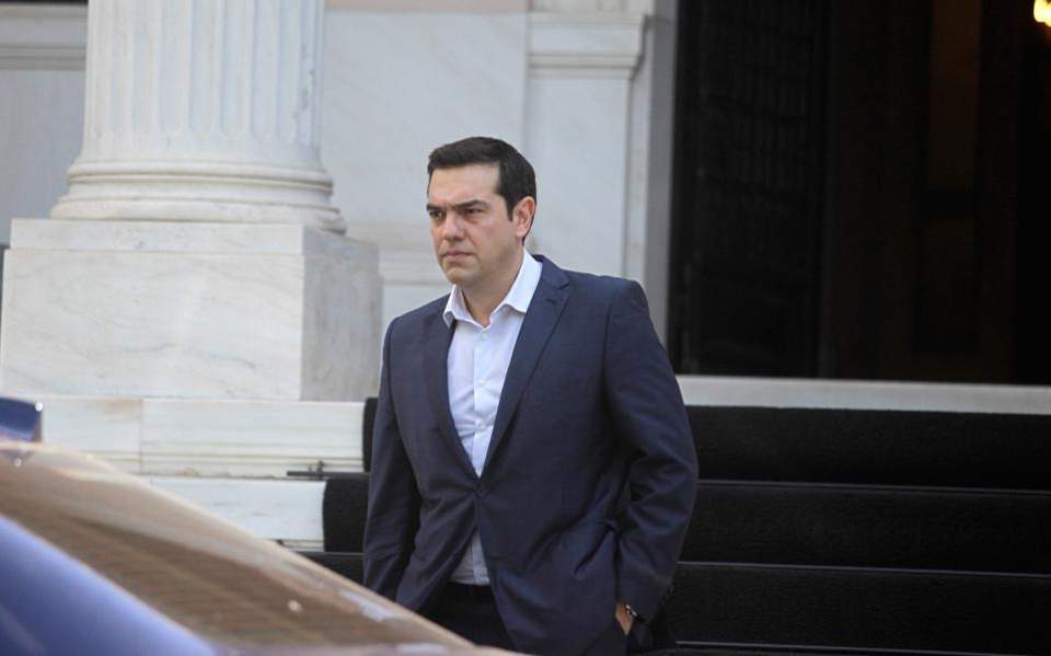 Greek debt at focus of Tsipras meetings with Moscovici, Lagarde