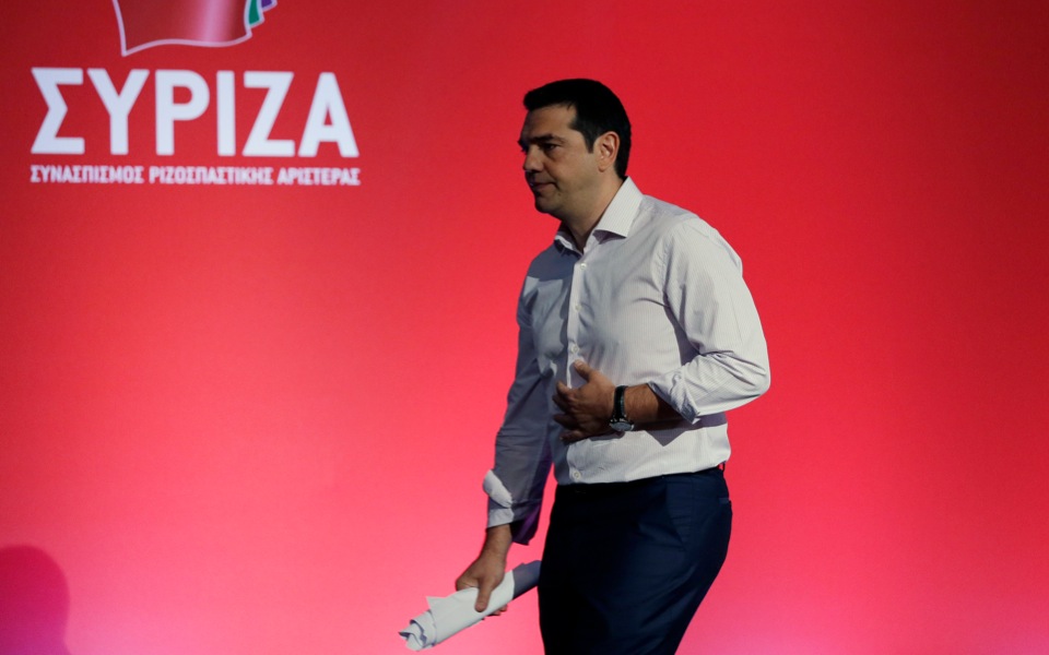 Tsipras seeks ruling party members’ vote on bailout