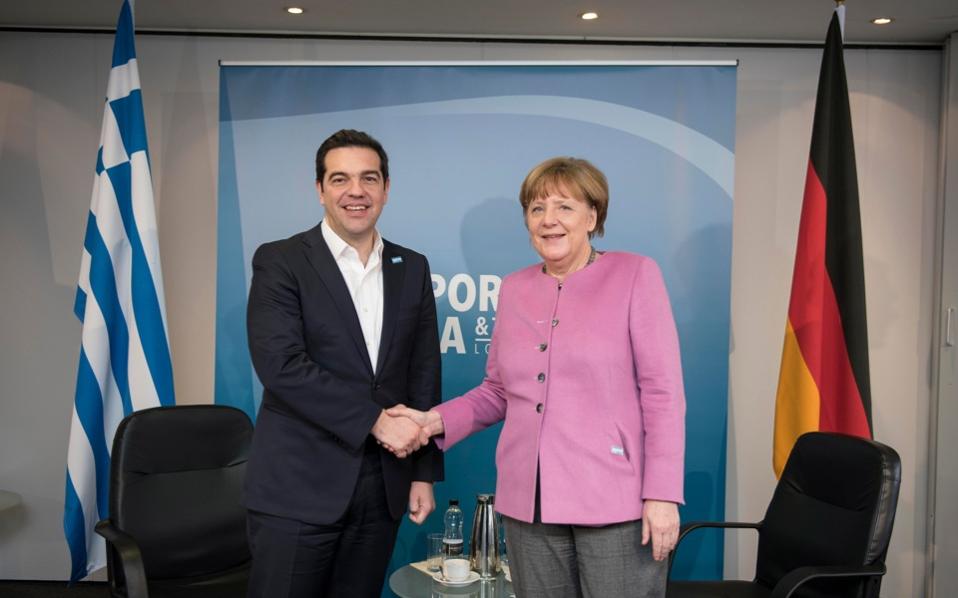 Tsipras, Merkel discuss Cyprus, Turkey, refugee agreement over the phone