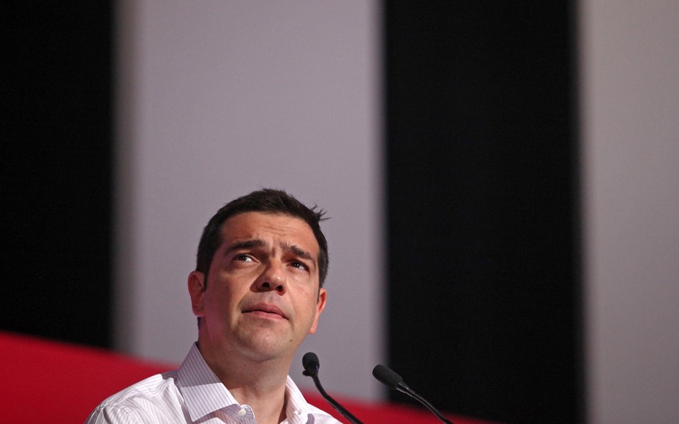 Tsipras grapples with party dissenters over bailout, unity