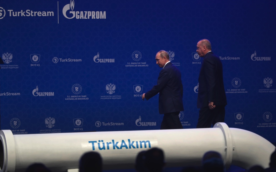 Taps and alliances in an era of hard pipeline diplomacy