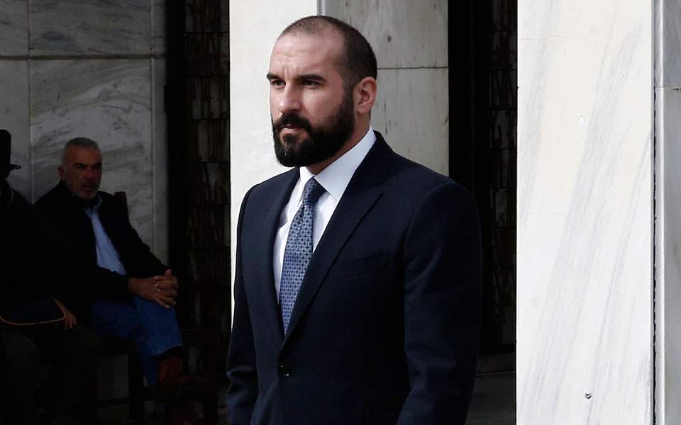 No disagreement with Tsakalotos over ‘clean’ program exit, says Tzanakopoulos