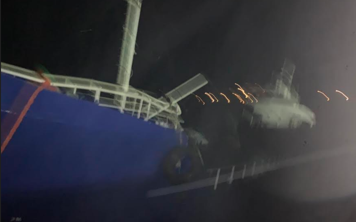 Ship carrying 193 migrants aground on Kea island