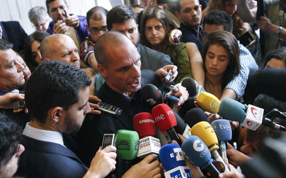 Opposition parties call for Varoufakis inquiry