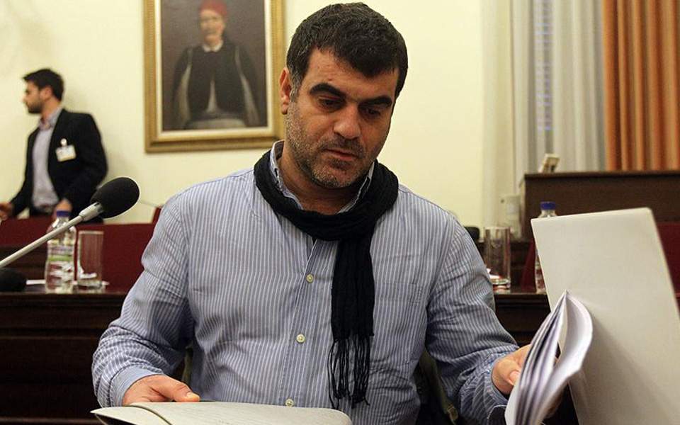 Journalist Vaxevanis arrested following defamation action by Samaras