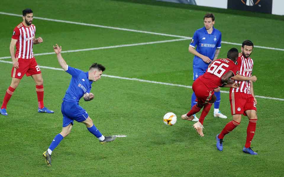 Olympiakos concedes late equalizer to Dynamo