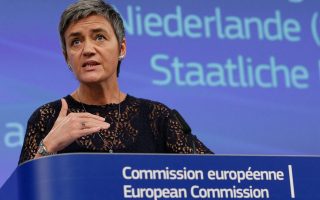 EC: Stop meddling with watchdog