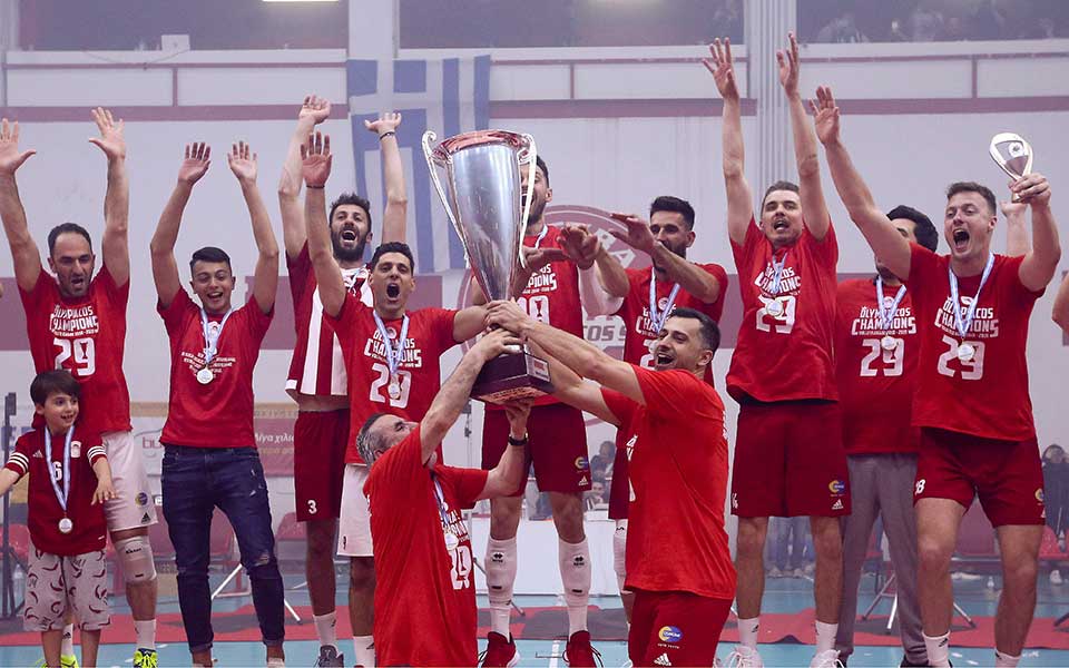 Olympiakos retains Volley League crown