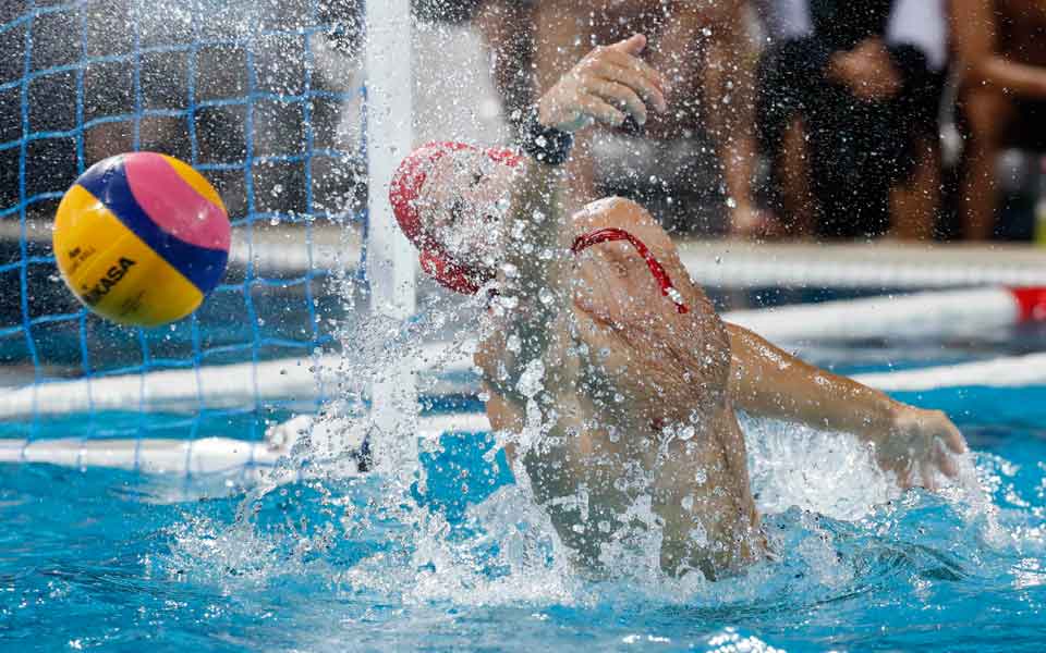Water polo team loses to host Hungary