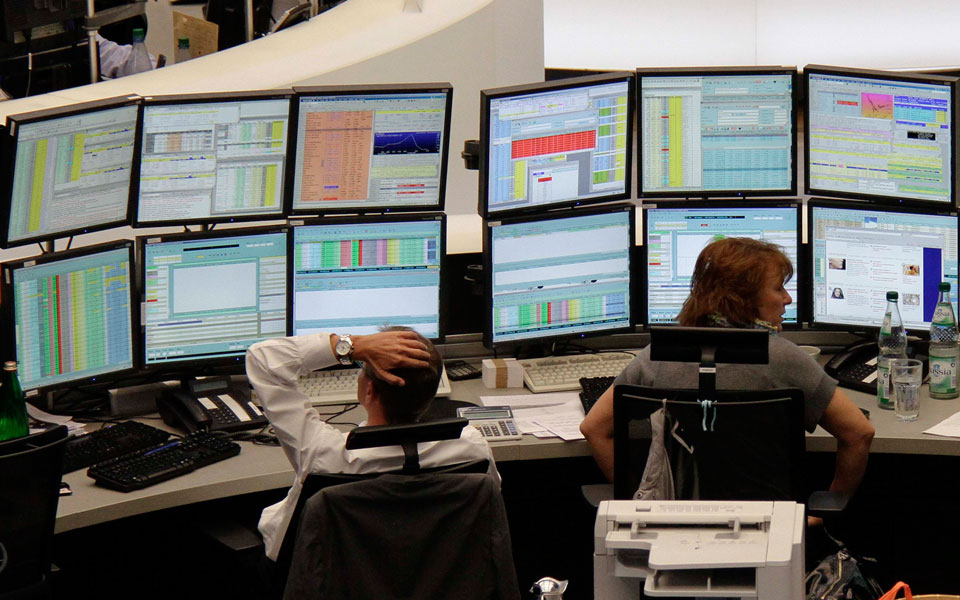 Europe stocks extend gain as Greece prepared to accept proposals