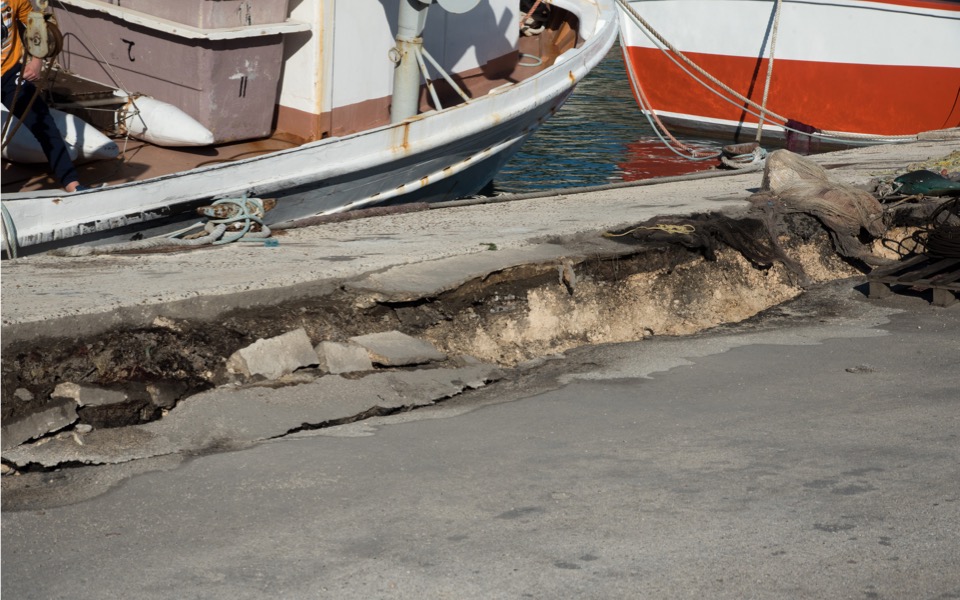 Help vowed for quake-damaged homes and businesses on Zakynthos