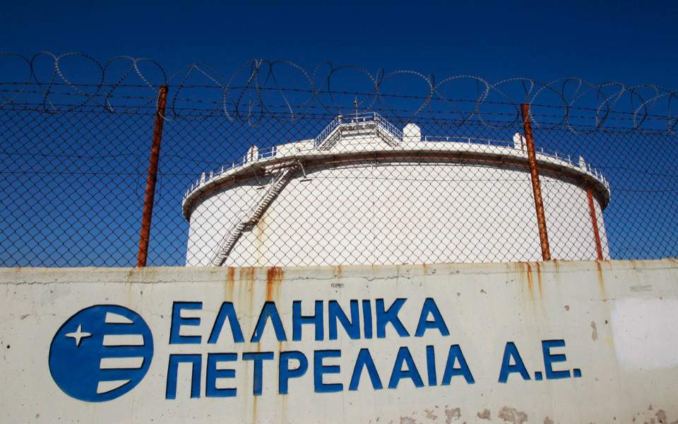 Hellenic Petroleum barely profitable on low margins