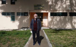 Greek teacher creates TV classes for inmates