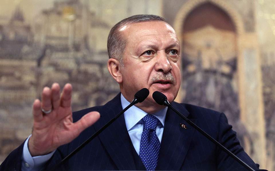 Erdogan wishes to improve testy relations with US