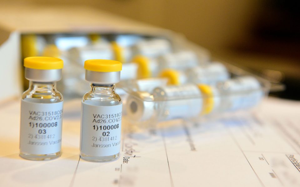 EU official: J&J vaccines to arrive in April