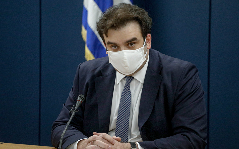 Greece to issue vaccination certificates as of Friday