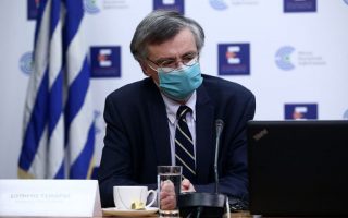 Health Minister refutes alleged diminished role of pandemic expert