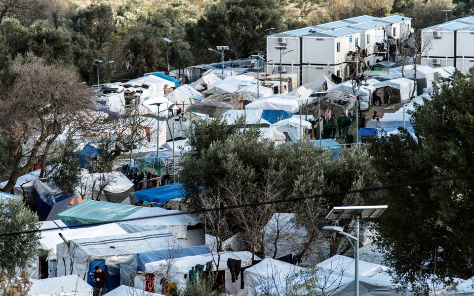 Chios residents oppose new migrant camp