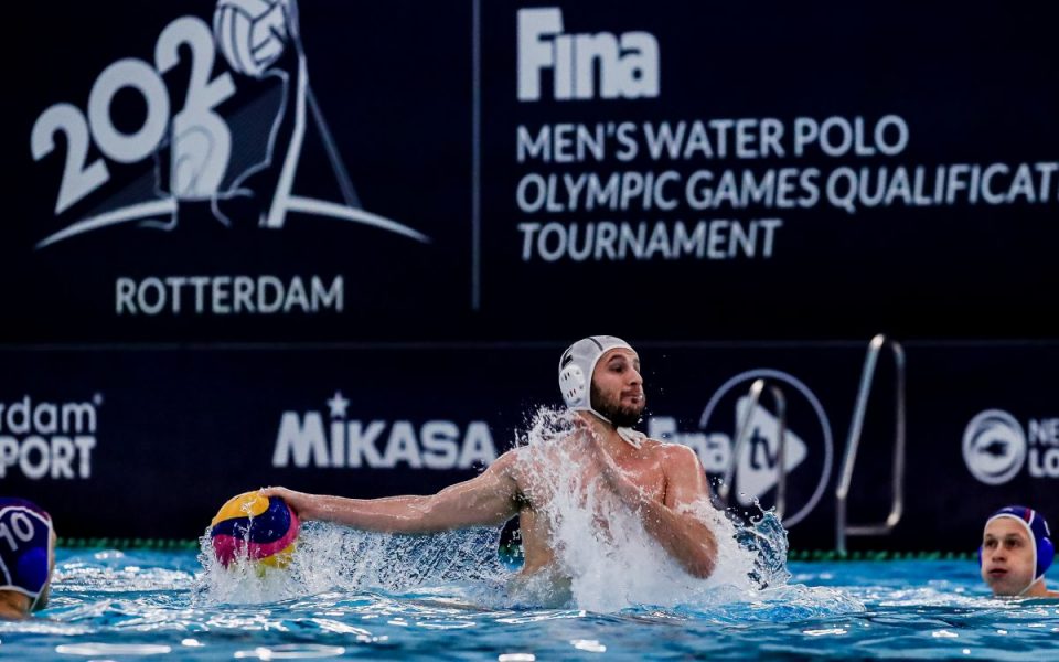 Greek men’s water polo beats Russia, qualifies for Olympics