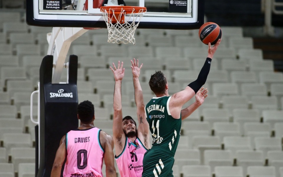 Greek hoopsters lose to Spanish rivals
