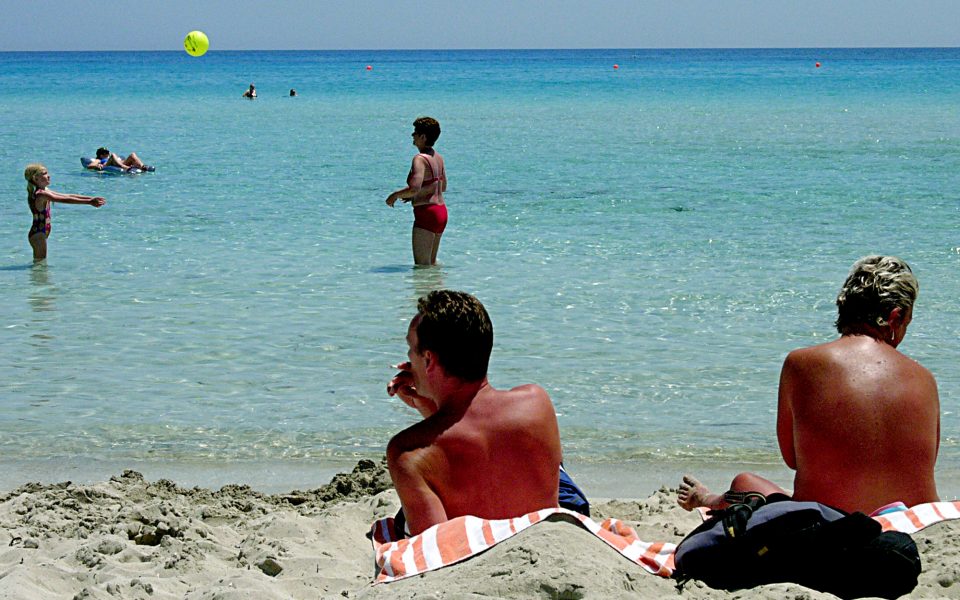 Vaccinated Britons free to travel to Cyprus from May 1