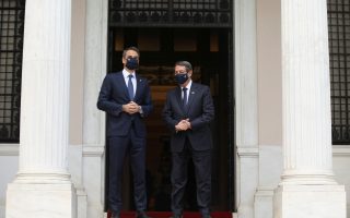 Mitsotakis and Anastasiades discuss Turkish resettlement plans for Varosha