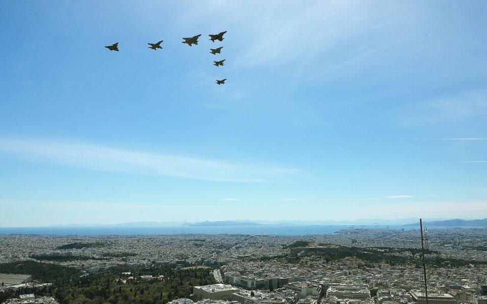 Iniochos multinational exercise ends with Acropolis flyover
