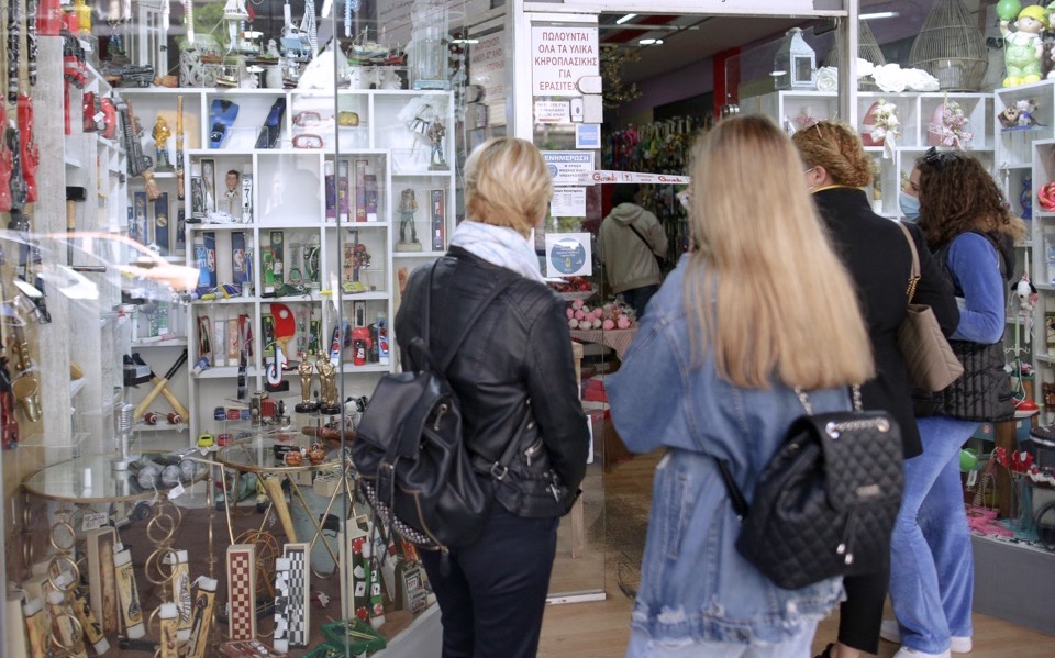 Subdued consumer traffic in stores ahead of Easter