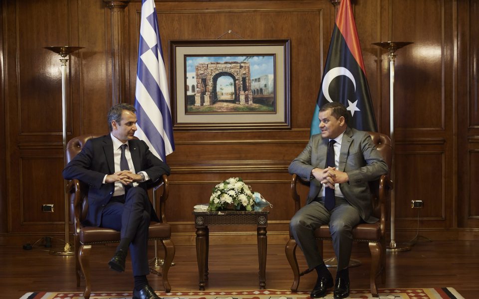 Mitsotakis urges Libya to scrap Turkey maritime deal; hails relaunch of bilateral relations