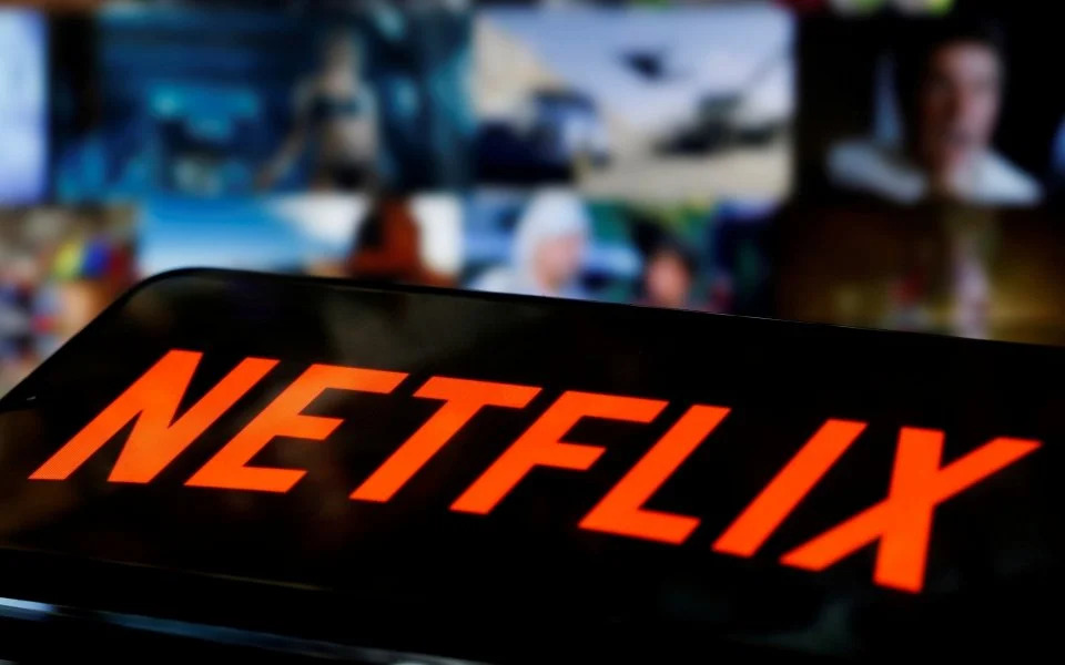 Netflix says it lost nearly 1 million subscribers and breathes a sigh of relief